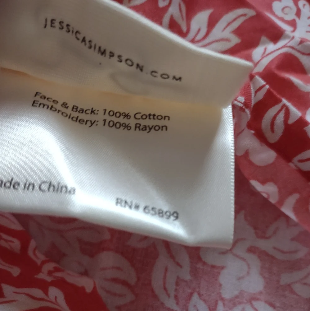 2 Items Jessica Simpson medallion comforter 1 embroidered sham coral floral